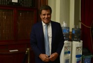 Facundo Manes cruzó a Diputados y reclamó “dignidad” ante el debate por los vetos de Milei