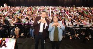 Puebla, primer estado en crear la Red de Mujeres Tejedoras de la Patria