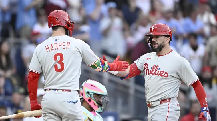 Phillies clinch NL East after extra