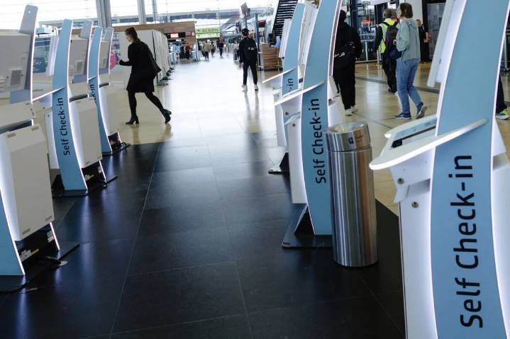 Ciberataque a aeropuertos interrumpe más vuelos en toda Europa