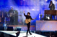 Detroiter in 2025 Rock Hall class performs Beatles hit with actual Beatle