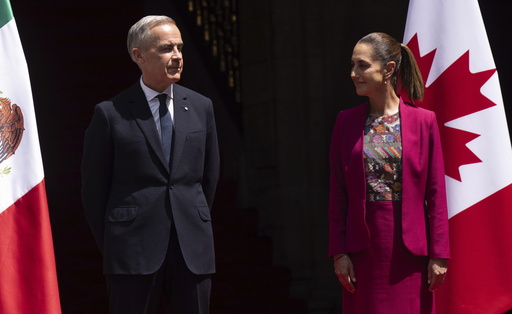 Carney se reúne con Sheinbaum para hablar de comercio antes de revisar el T