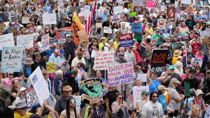 Louisville Metro Council passes law easing protest permit rules