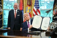 Trump firma una orden que cambia el nombre del Pentágono a 'Departamento de Guerra'
