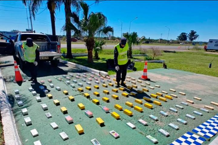 Secuestro millonario en Paso Cerrito: hallan 133 celulares ocultos en camioneta