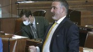 Oregon state legislator switches from Republican to Democrat