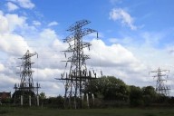 Busca CFE Fibra E colocar bono internacional