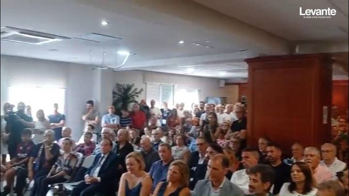 El palco VIP del Ciutat de València, a tope para recibir los restos del fundador del Levante UD