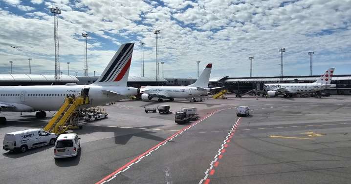 Paralizan el tráfico aéreo de los aeropuertos de Copenhague y Oslo debido a la presencia de drones