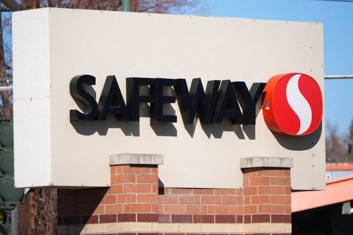 Safeway to shut down 10 stores in Colorado, including Denver
