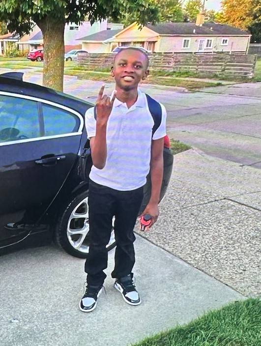 Roseville Middle School student goes missing after attending class