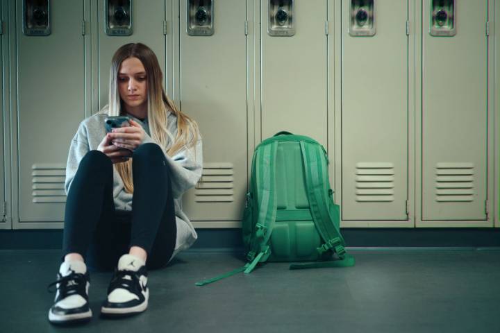 Netflix ‘Unknown Numbers’ Shows a Mom’s Cruel Catfishing of Teens: ‘A Long-Term Thing’ Families Will Be ‘Dealing With,’ Says Director (Exclusive)