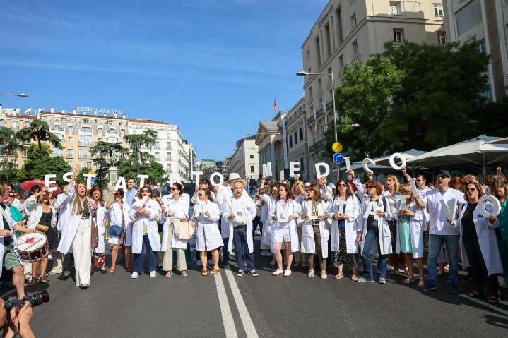 Médicos gaditanos llaman a la huelga contra la reforma del Estatuto Marco