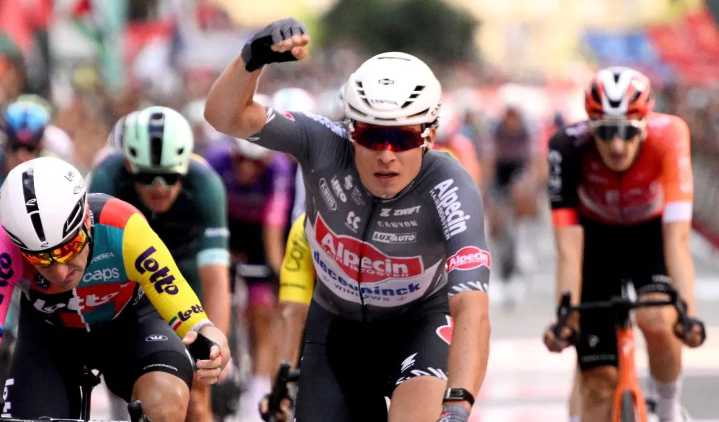 Jasper Philipsen ganó la etapa 8 de la Vuelta a España 2025 -