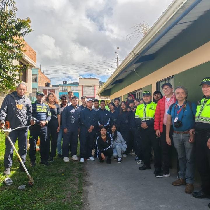 Jornada de recuperación en barrio Portal de Aranda