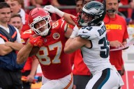 Eagles outlast Chiefs 20-17 in Super Bowl rematch