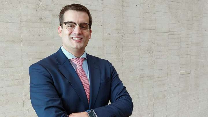 El ex letrado mayor investigado por acoso laboral vuelve a las Cortes: estará en el Tribunal de Recursos Contractuales