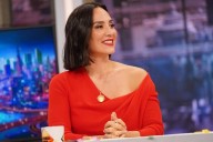 Tamara Falcó escoge unos vaqueros rotos de Zara para el look perfecto de entretiempo