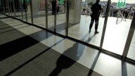 Condenan a una pareja en Málaga por maltratos "aterradores" a su hija de 2 años y su bebé de 47 días