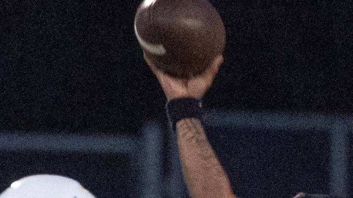 Willamette football player wins boys Athlete of the Week