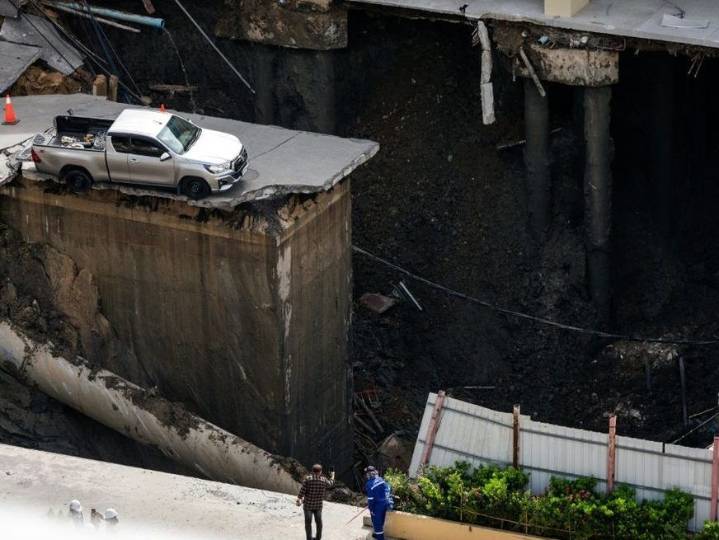 Massive sinkhole in Bangkok street forces evacuations