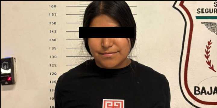 Operativo antihomicidios de SSPC asegura a mujer con presuntas dosis de metanfetamina en Tijuana, Baja California