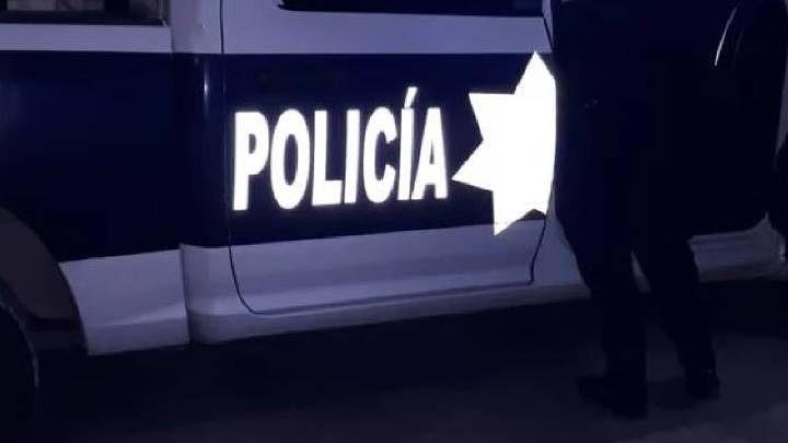 Desconocidos disparan a hombre que estaba sentado afuera de su casa en Gómez Palacio