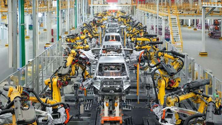 Von der Leyen quiere movilizar 1.800 millones para producir baterías de coche eléctrico en la UE