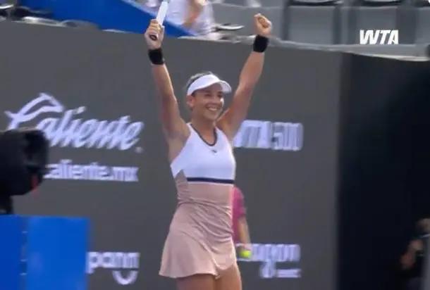 Lucrezia Stefanini elimina a Sloane Stephens en el GDL Open AKRON 2025