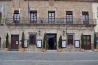 Reconocen legado de Mauricio Fernández en España