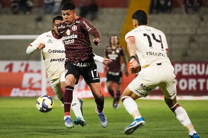 ¡Triunfazo! Universitario venció de visita al UTC de Cajamarca con gol de último minuto