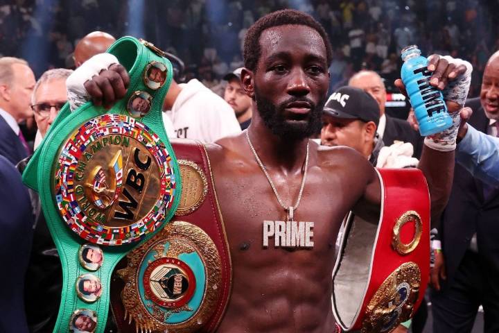 Terence Crawford Overcomes Canelo Alvarez’s Accidental Headbutt as Boxing World Rejoices Omaha Star’s Win Fans left in a moment of panic as Terence Crawford turns back Canelo Alvarez with a masterclas