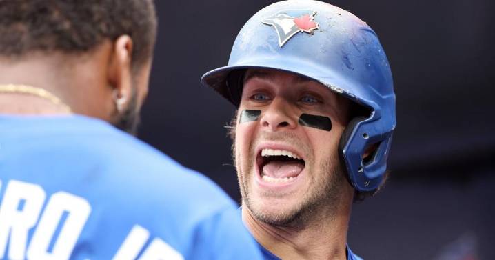 Blue Jays and Yankees take AL East drama down to the wire