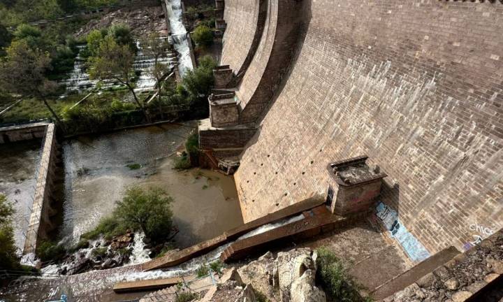 Interapas inicia desfogue controlado de la presa San José