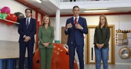 Sánchez anuncia que va a reducir las horas de clase para calmar a los sindicatos de profesores