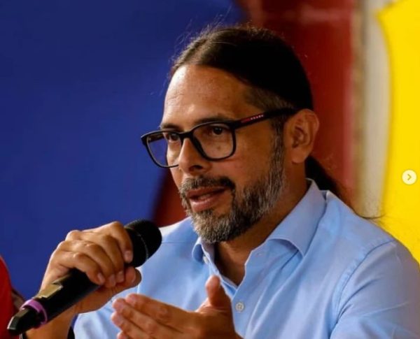 Caracas acusa a Washington de crear con IA el video sobre ataque a embarcación en el Caribe
