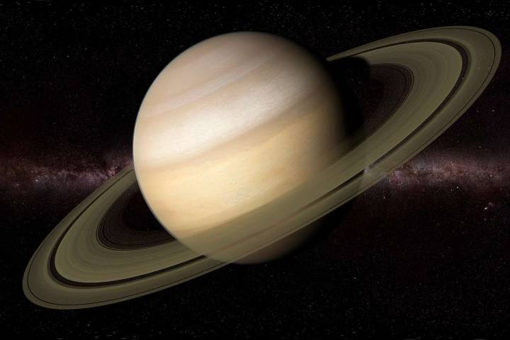 How to Watch Saturn in Opposition Over the Weekend