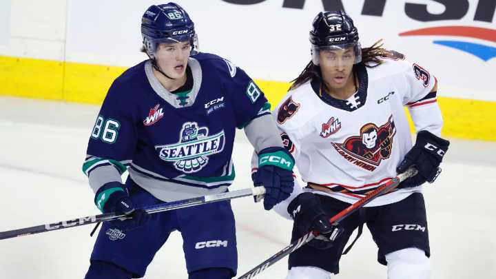 Canucks 2025 first-rounder Braeden Cootes exits prospects game