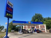 Saginaw women accused of robbing gas station, only to be immediately caught