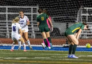 Lake Stevens girls soccer secures last