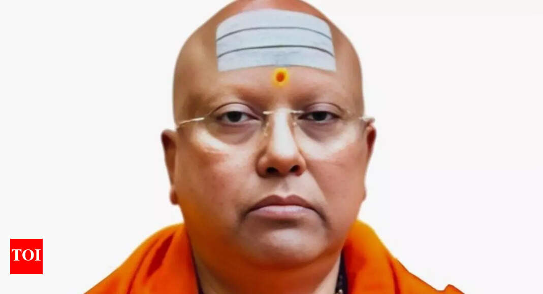 Tracing Swami Chaitanyananda: Who is accused director behind molestation of over 15 students in Delhi institute; constantly changing locations