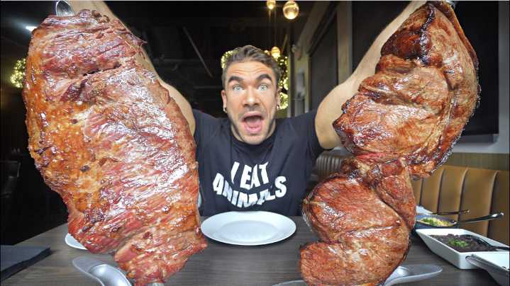 Joel Hansen takes on The Baronater at Taste of Suffolk Fest