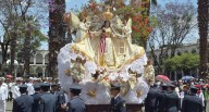 Así se vivió la procesión de la Virgen de la Merced por el Día de las Fuerzas Armadas, en Arequipa (GALERÍA)