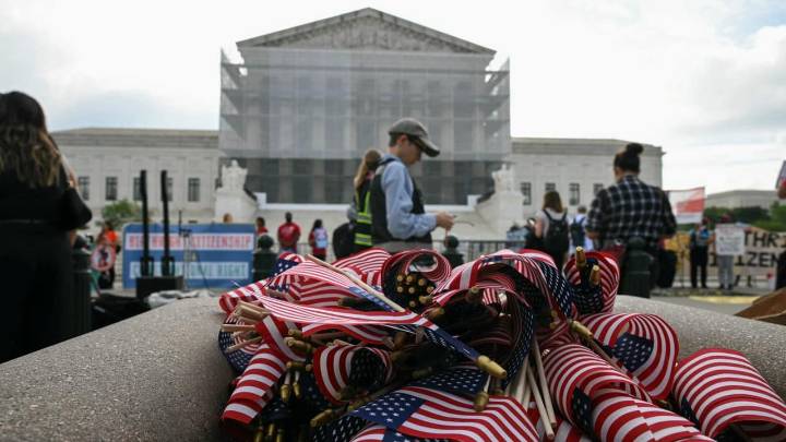 Trump administration proposes to scrap H-1B lottery system, replace it with wage