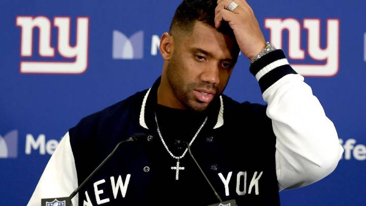 Russell Wilson booed as New York Giants stumble to 0
