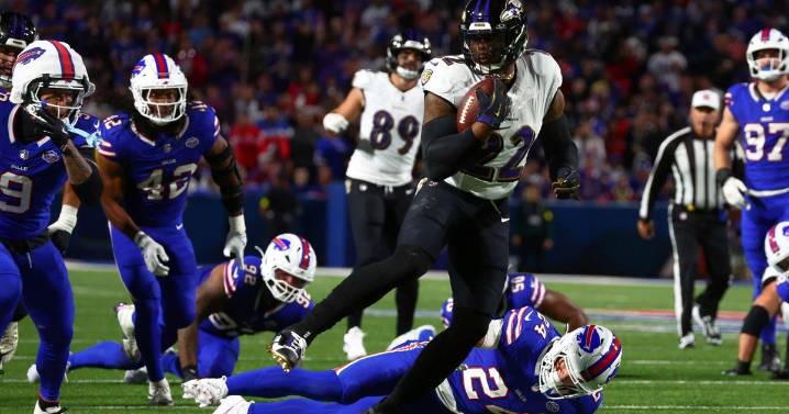 Buffalo Bills rally in fourth quarter to stun Baltimore Ravens 41