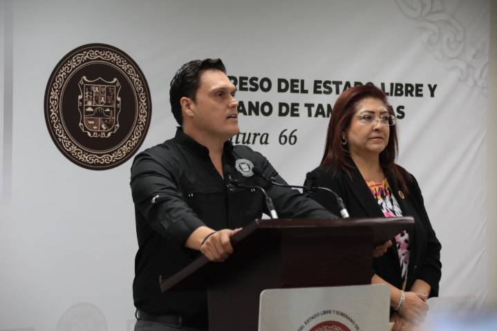 Constante la falta de respeto de Muñoz a las legisladoras: Humberto Prieto