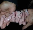 Con salchichas envenenadas matan a cuatro perritos