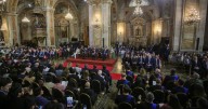 Tras Te Deum: Las opiniones divididas que surgieron entre parlamentarios por dichos de Chomali sobre eutanasia y aborto