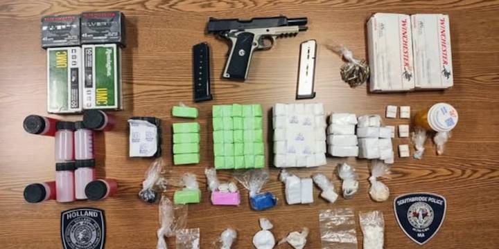 Hundreds of bags of fentanyl seized in drug arrest